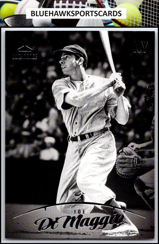 2023 Panini Chronicles #30 Joe DiMaggio Luminance